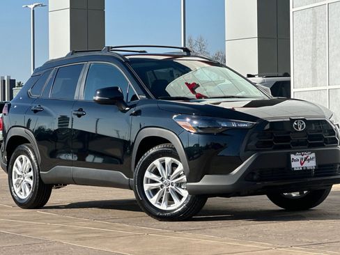 Certified 2026 Toyota Corolla Cross LE image 2