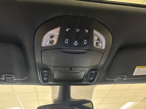 New 2026 Chrysler Pacifica Limited w/ S Appearance Package AWD/4WD image 29