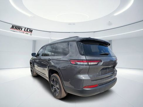 New 2025 Jeep Grand Cherokee L Limited w/ Black Appearance Package image 5