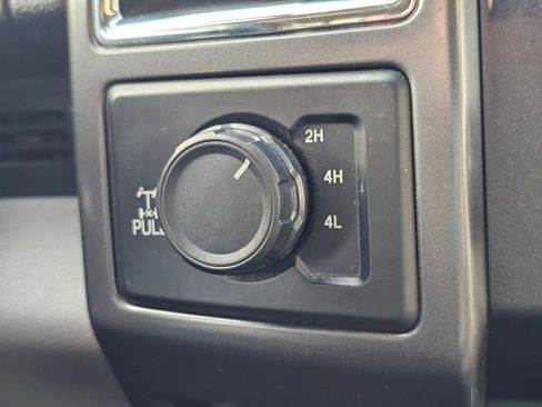 Used 2017 Ford F350 XLT image 37