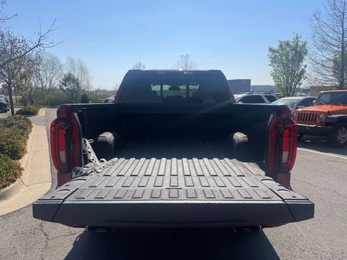Used 2024 GMC Sierra 1500 AT4 w/ AT4 Premium Package AWD/4WD image 7