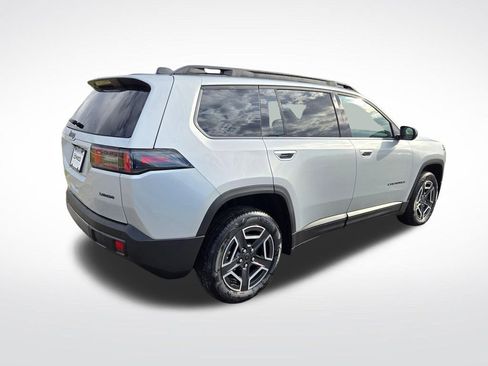 New 2026 Jeep Cherokee Laredo image 3