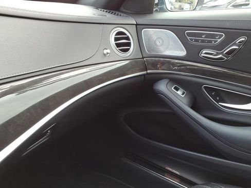 Used 2020 Mercedes-Benz S 450 Sedan image 28