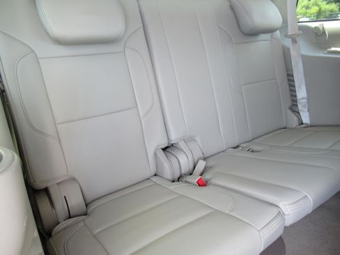 Used 2015 GMC Yukon Denali w/ Premium Package RWD image 35