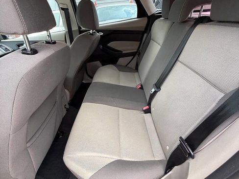 Used 2014 Ford Focus SE image 25
