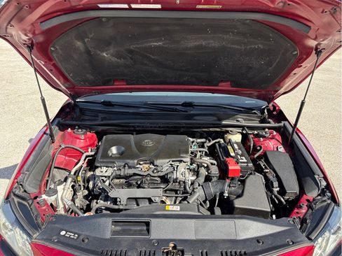 Used 2018 Toyota Camry XSE FWD image 45