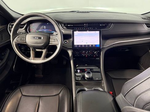 Used 2024 Jeep Grand Cherokee Limited 4xe w/ Luxury Tech Group II AWD/4WD image 12