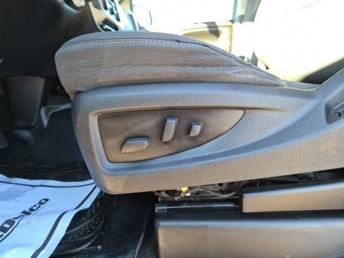 Used 2017 GMC Sierra 1500 SLE w/ SLE Value Package image 17