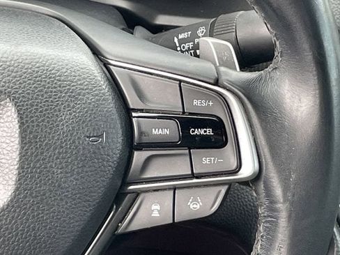 Used 2019 Honda Accord Sport image 14