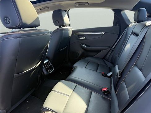 Used 2019 Chevrolet Impala Premier w/ Premier Confidence Package image 14