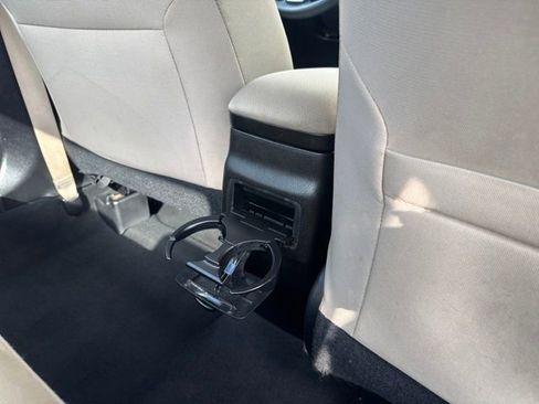 Used 2014 Toyota Corolla LE image 19