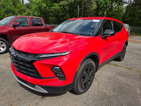 Used 2024 Chevrolet Blazer LT w/ Convenience Package FWD image 10