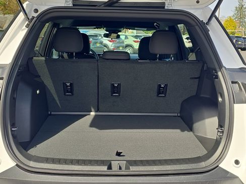 New 2026 Chevrolet Equinox LT w/ Midnight Edition image 9