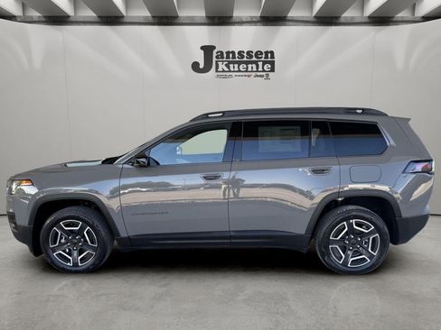 New 2026 Jeep Cherokee Limited AWD/4WD image 1