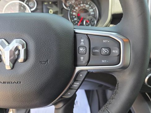 Used 2025 RAM 1500 Big Horn AWD/4WD image 33