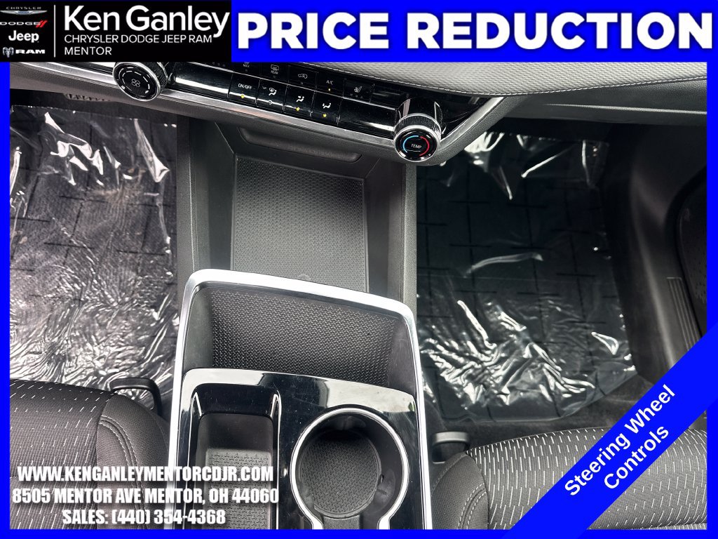 Used 2025 Chevrolet Equinox LT FWD image 17