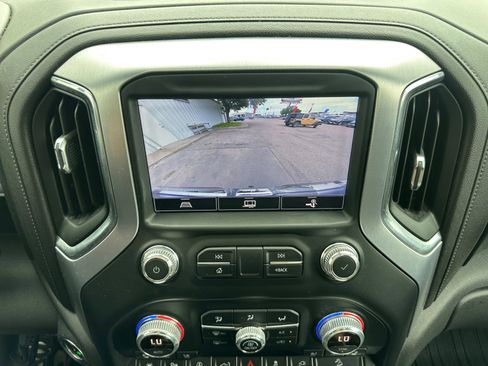 Used 2021 GMC Sierra 1500 SLT AWD/4WD image 15