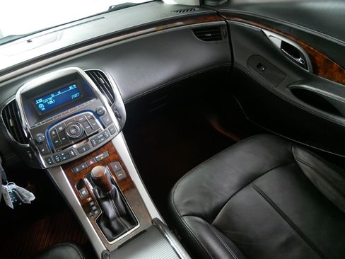 Used 2011 Buick LaCrosse CXL AWD/4WD image 11