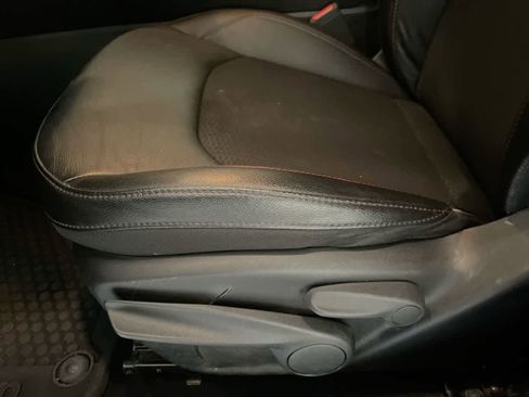 Used 2023 Jeep Compass Trailhawk image 12