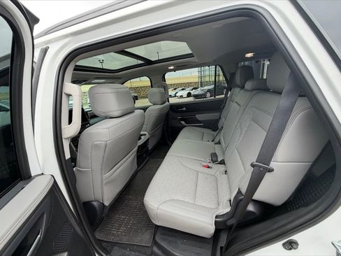 Used 2023 Toyota Sequoia Limited image 7