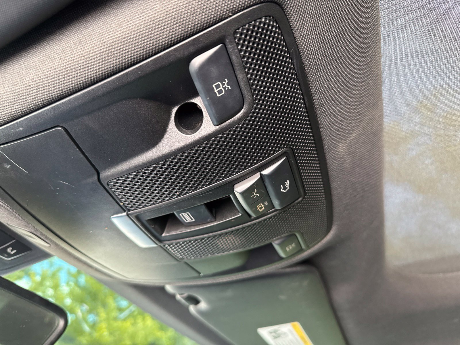 Used 2018 Mercedes-Benz CLA 250 image 23