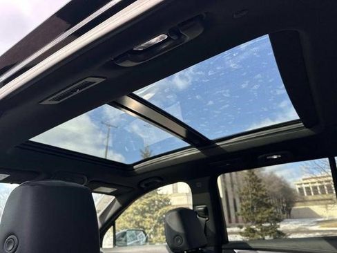 Certified 2024 Cadillac XT6 Luxury AWD/4WD image 9