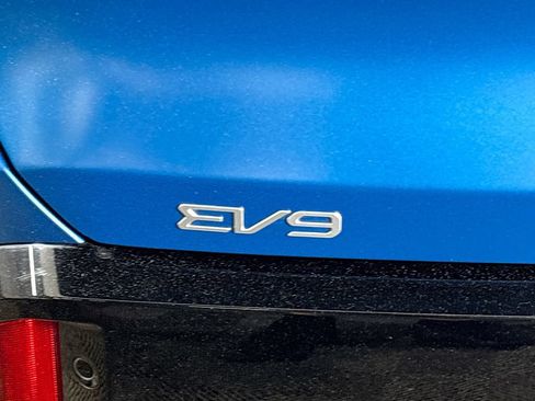 Used 2024 Kia EV9 GT-Line AWD/4WD image 25