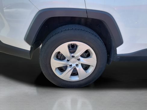Certified 2024 Toyota RAV4 LE FWD image 18