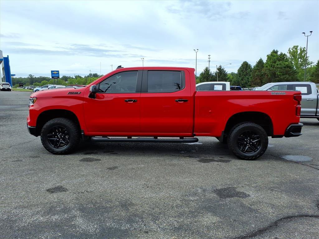 Used 2024 Chevrolet Silverado 1500 LT Trail Boss w/ LT Trail Boss Premium Package AWD/4WD image 6
