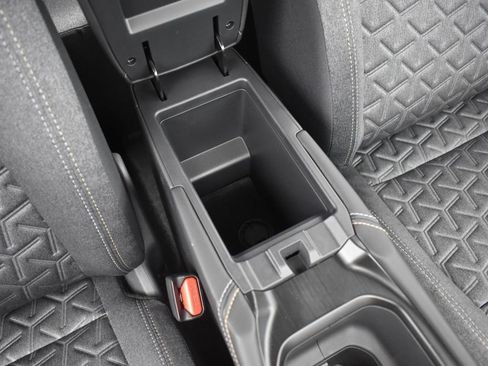 New 2025 Nissan Kicks SV w/ SV Premium Package image 23