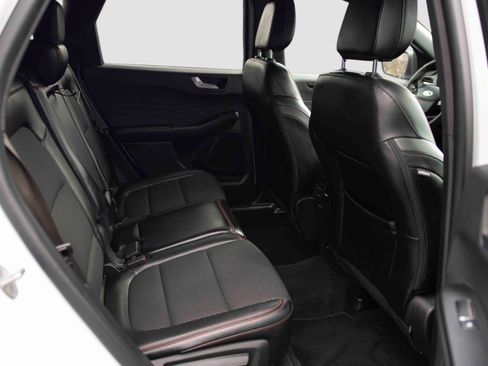 Used 2023 Ford Escape ST-Line image 16