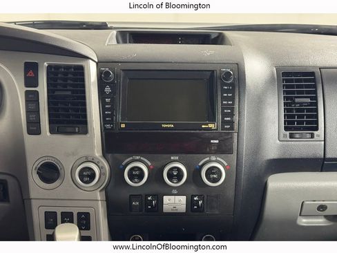 Used 2008 Toyota Sequoia Limited AWD/4WD image 24