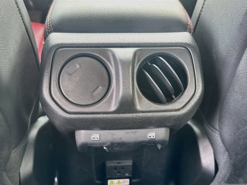 Certified 2023 Jeep Wrangler Unlimited Rubicon 4xe AWD/4WD image 27