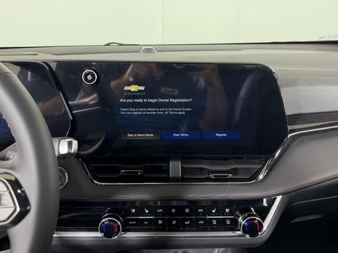 New 2026 Chevrolet Equinox RS w/ Convenience Package III AWD/4WD image 12