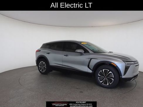 Used 2024 Chevrolet Blazer EV LT AWD/4WD image 26