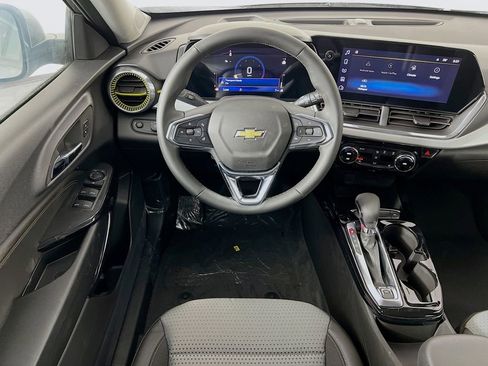 New 2026 Chevrolet Trax LT w/ LT Convenience Package image 21