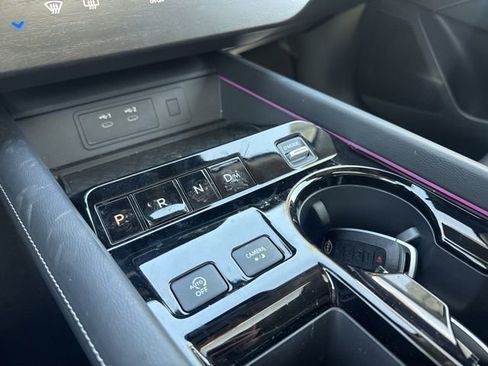 Used 2025 Nissan Murano Platinum w/ Cargo Package image 8