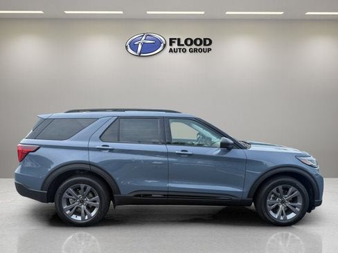 New 2026 Ford Explorer Active w/ Active Comfort Package AWD/4WD image 4