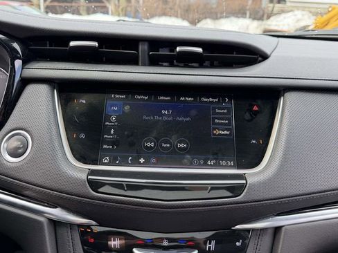 Certified 2024 Cadillac XT6 Luxury image 29