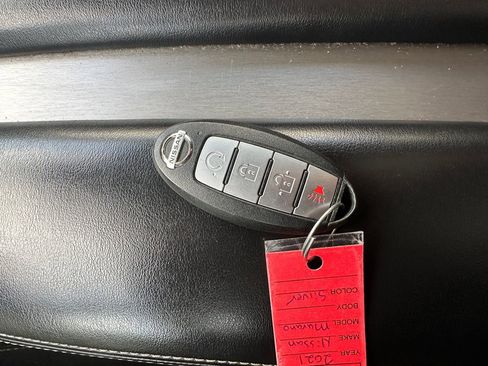 Used 2021 Nissan Murano SV AWD/4WD image 7