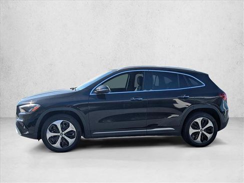 Used 2025 Mercedes-Benz GLA 250 image 8