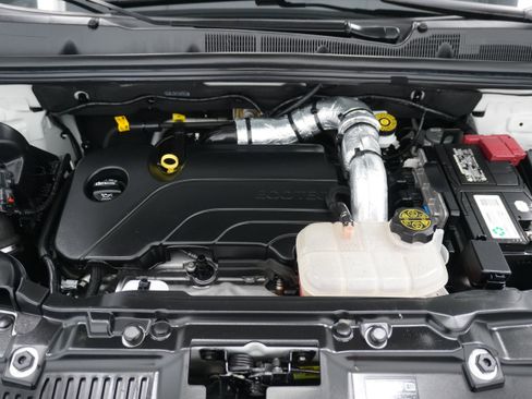 Used 2022 Chevrolet Trax LS w/ Tint and Cruise Package image 26