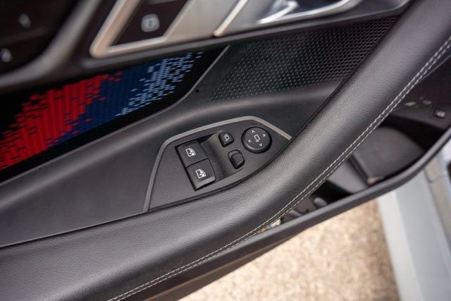 Used 2023 BMW M2 RWD image 12