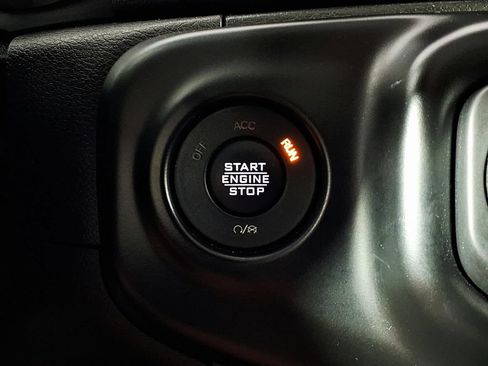 Used 2021 Jeep Wrangler Unlimited Sahara w/ Cold Weather Group AWD/4WD image 17