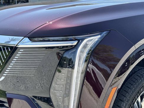 Used 2026 Cadillac Escalade IQ Luxury 1 w/ LPO, Floor Liner Package AWD/4WD image 9