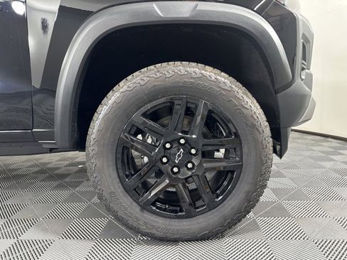 New 2025 Chevrolet Colorado Trail Boss w/ Midnight Edition image 8