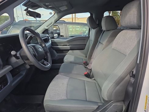 Used 2025 Ford F250 XLT image 7