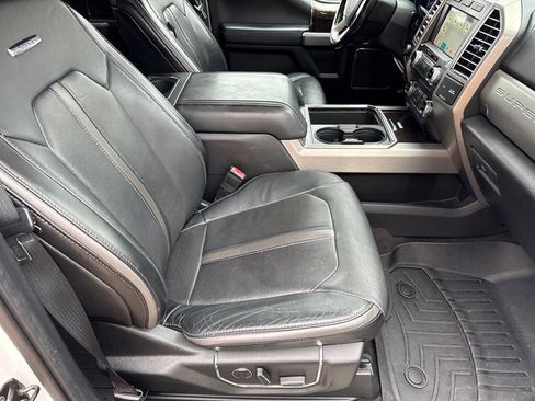 Used 2017 Ford F250 Platinum w/ Platinum Ultimate Package image 13