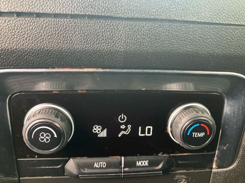 Used 2023 Chevrolet Tahoe LT AWD/4WD image 36