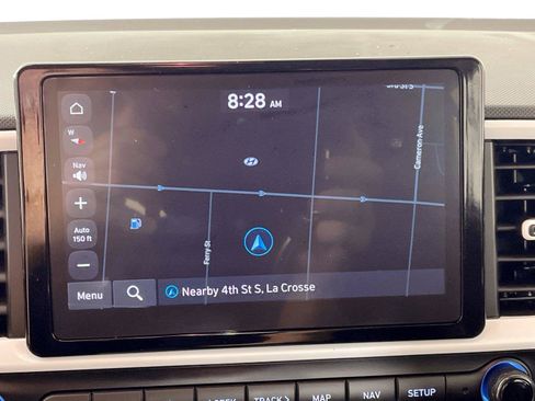 Used 2025 Hyundai Venue Limited FWD image 20